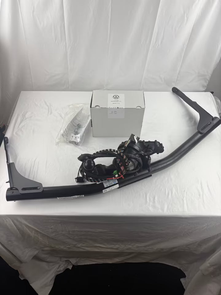 VW Passat Anhängevorrichtung schwenkbar 3G9092160A Neuwertig
