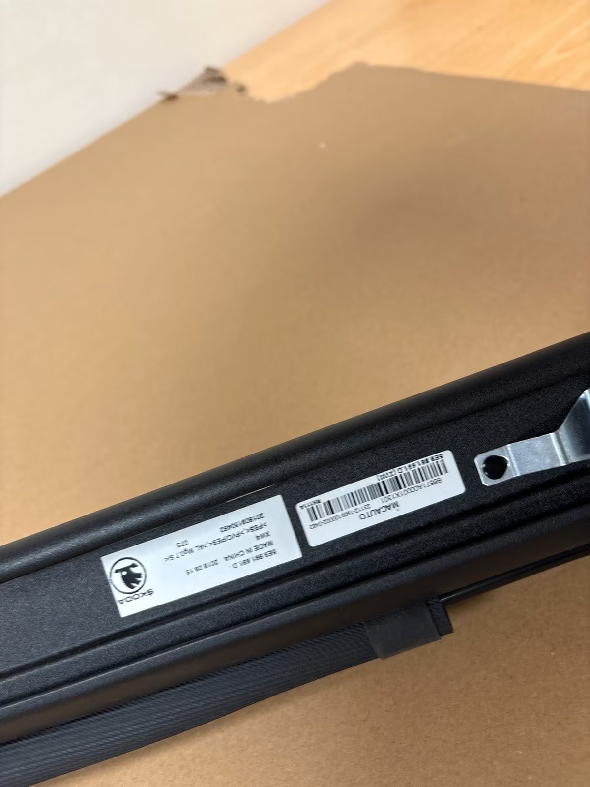 Skoda Octavia Trennnetz Fangnetz Rollo 5E9861691D | Gebraucht