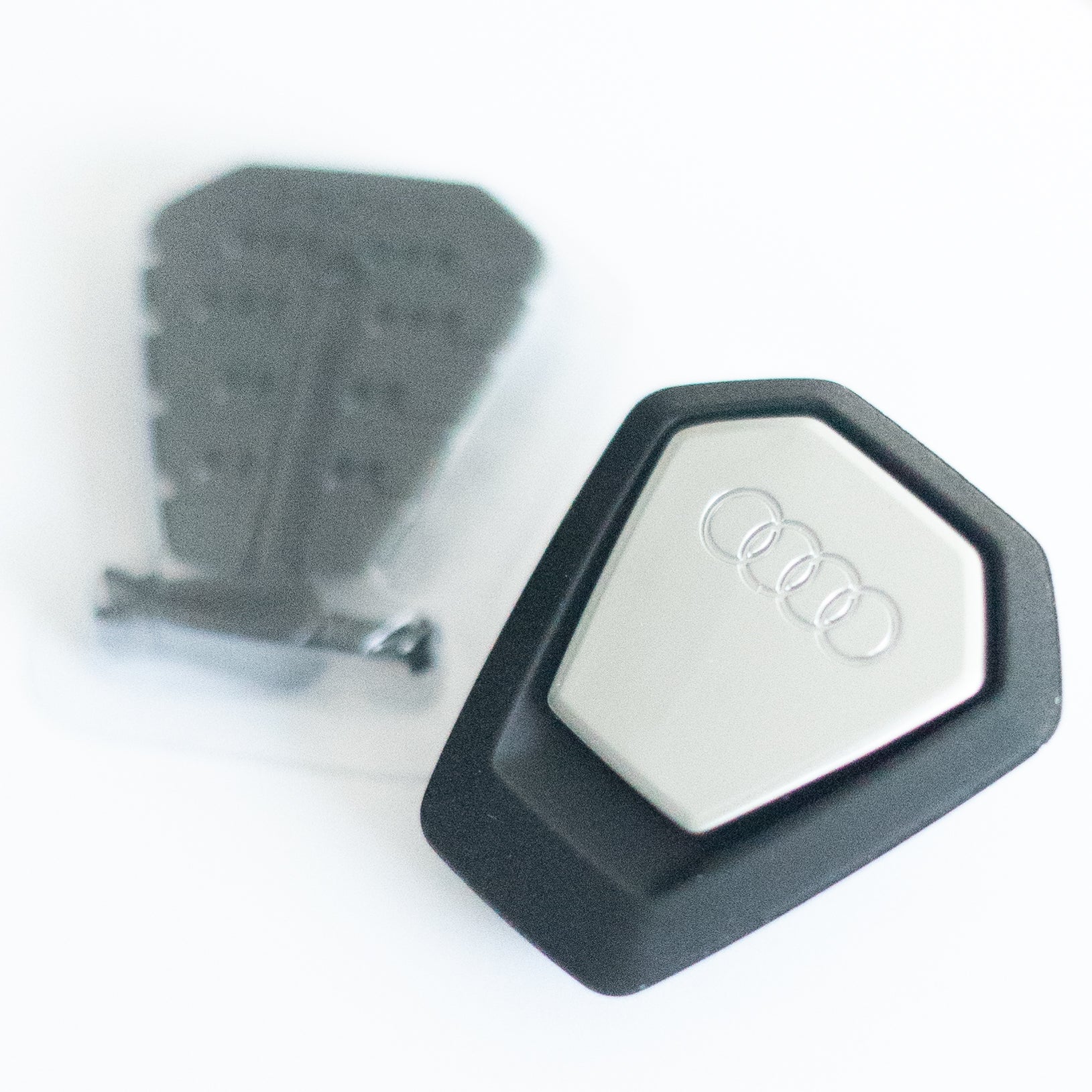 Audi Duftspender Singleframe schwarz Lufterfrischer Duftbaum