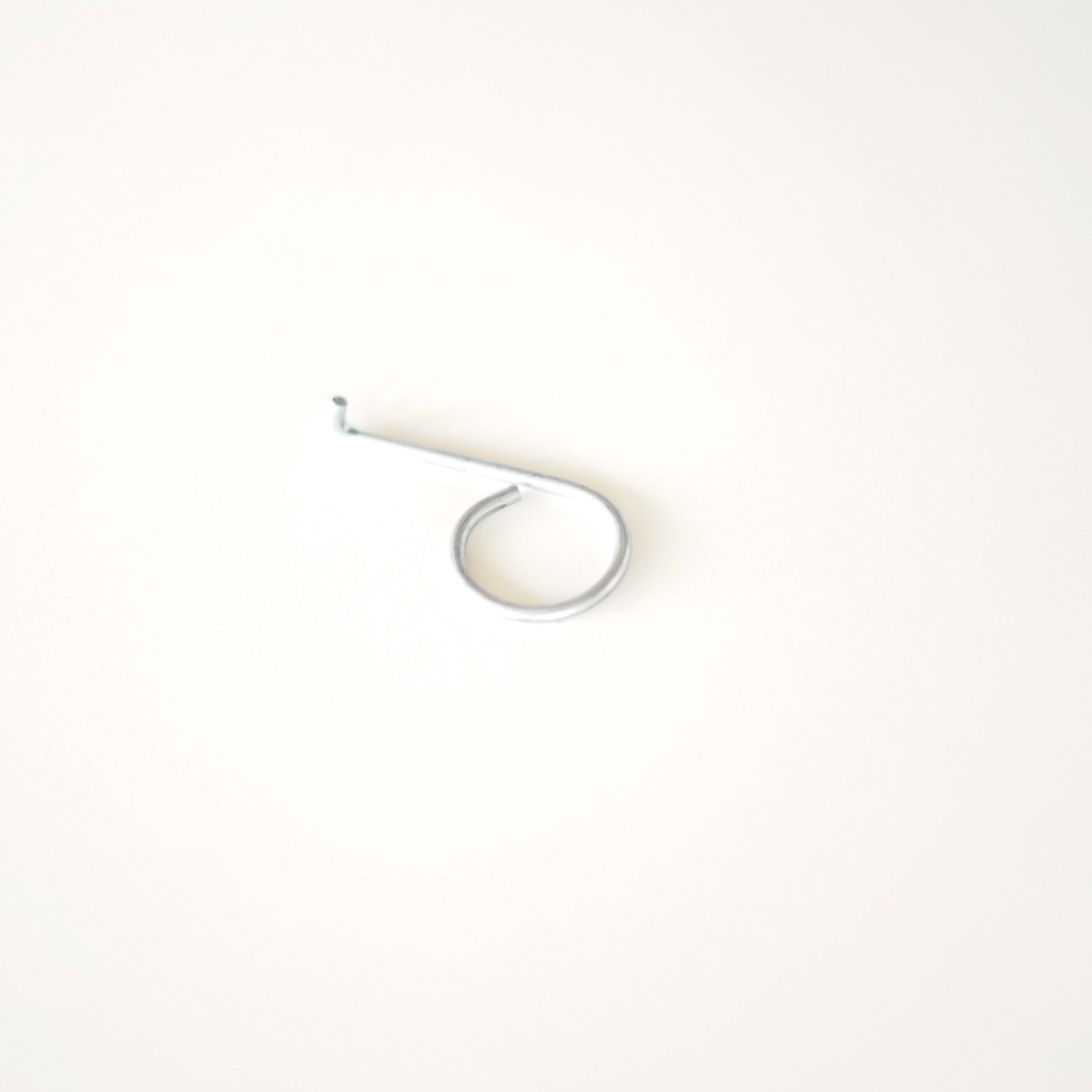 Haken für Abdeckkappe Radschraube | 6X0012243