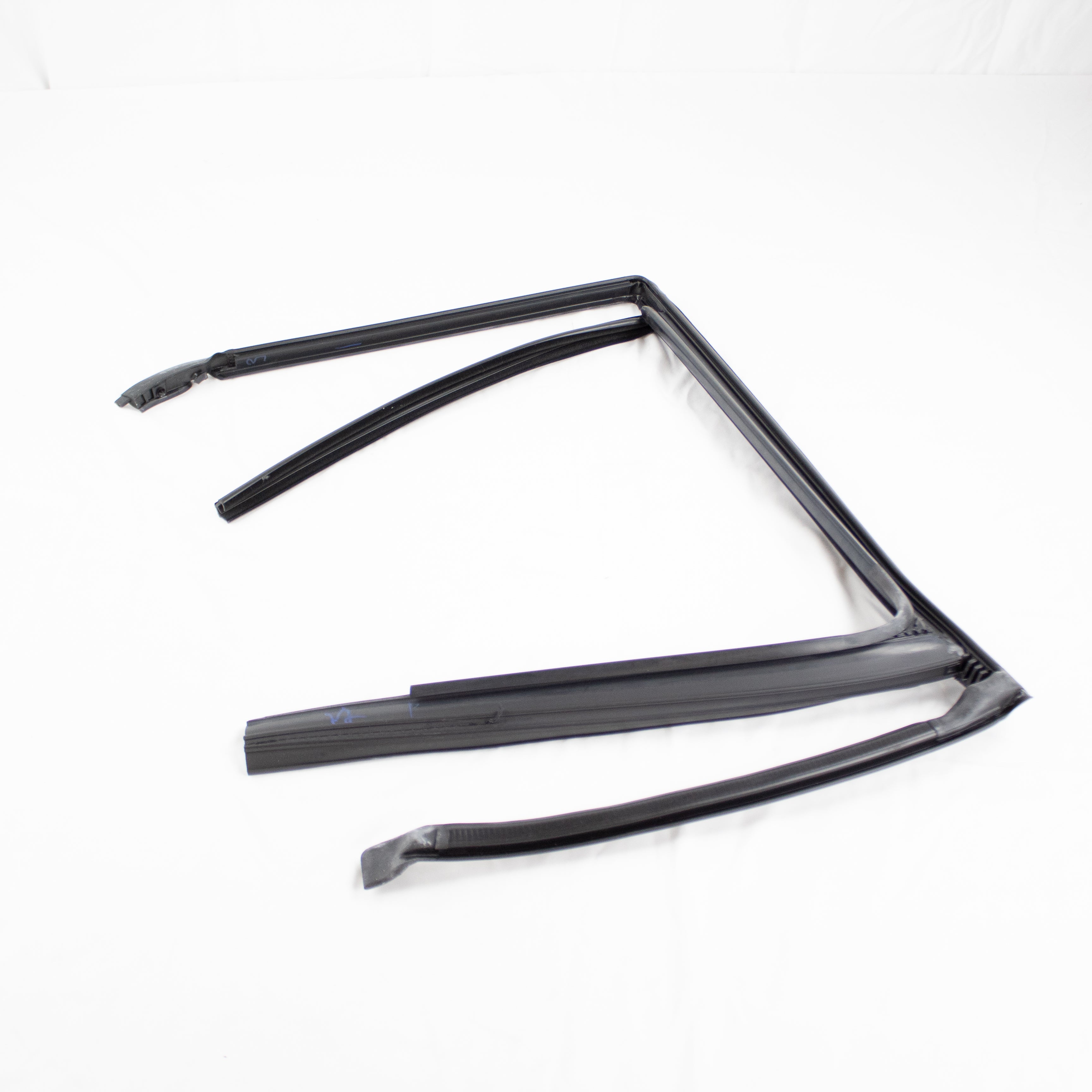 Original Volkswagen Fensterführung | 2GA839431T5AP