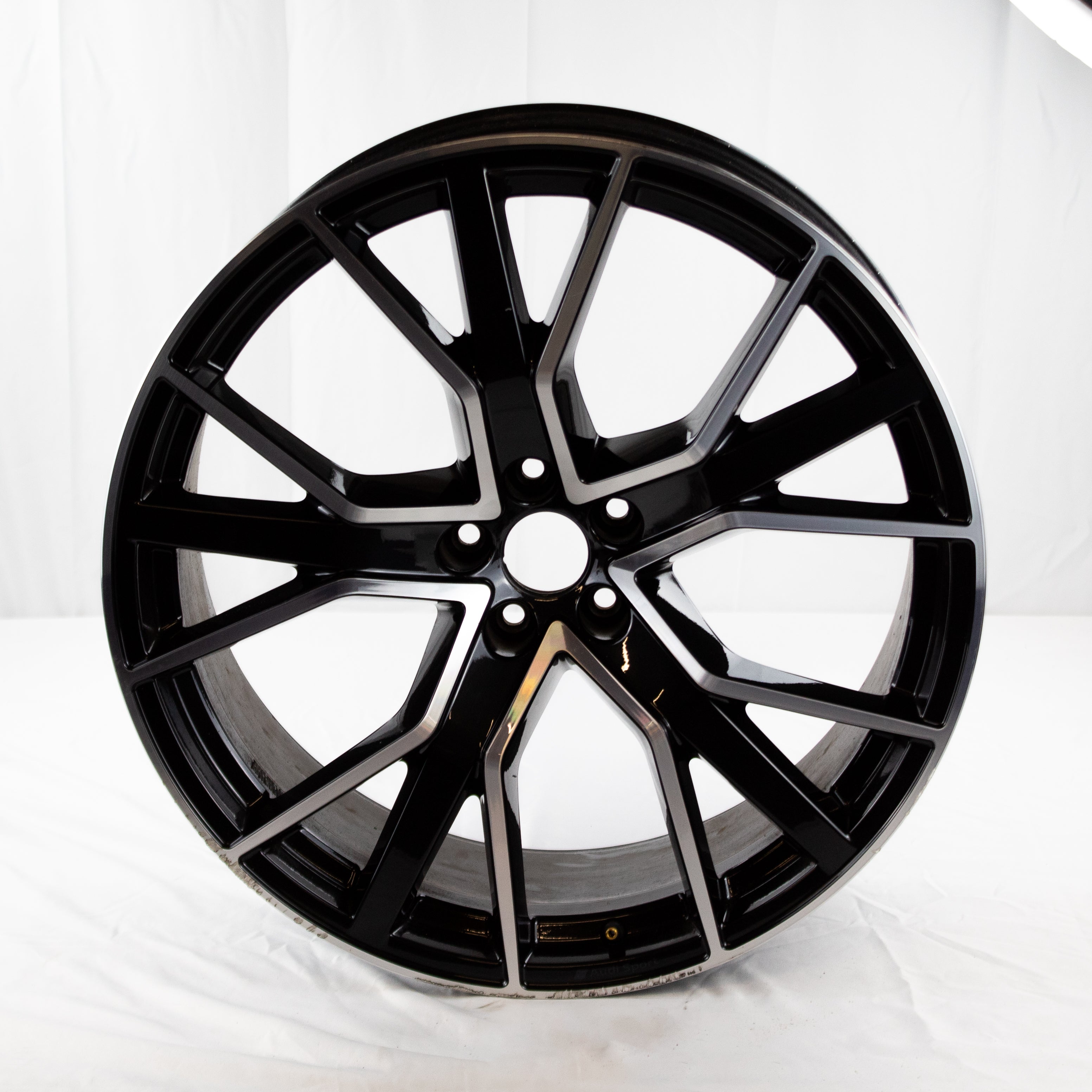 Original Audi Felge 22 Zoll für Q8/SQ8/RSQ8 | 4M8601025DQ | Gebraucht