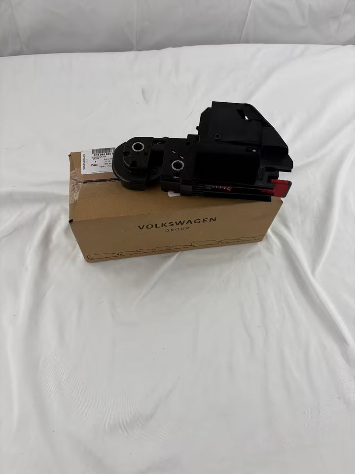 Audi A4, A5, Q5, E-tron, RS4,RS5, Lehnenentriegelung 8K9885682E